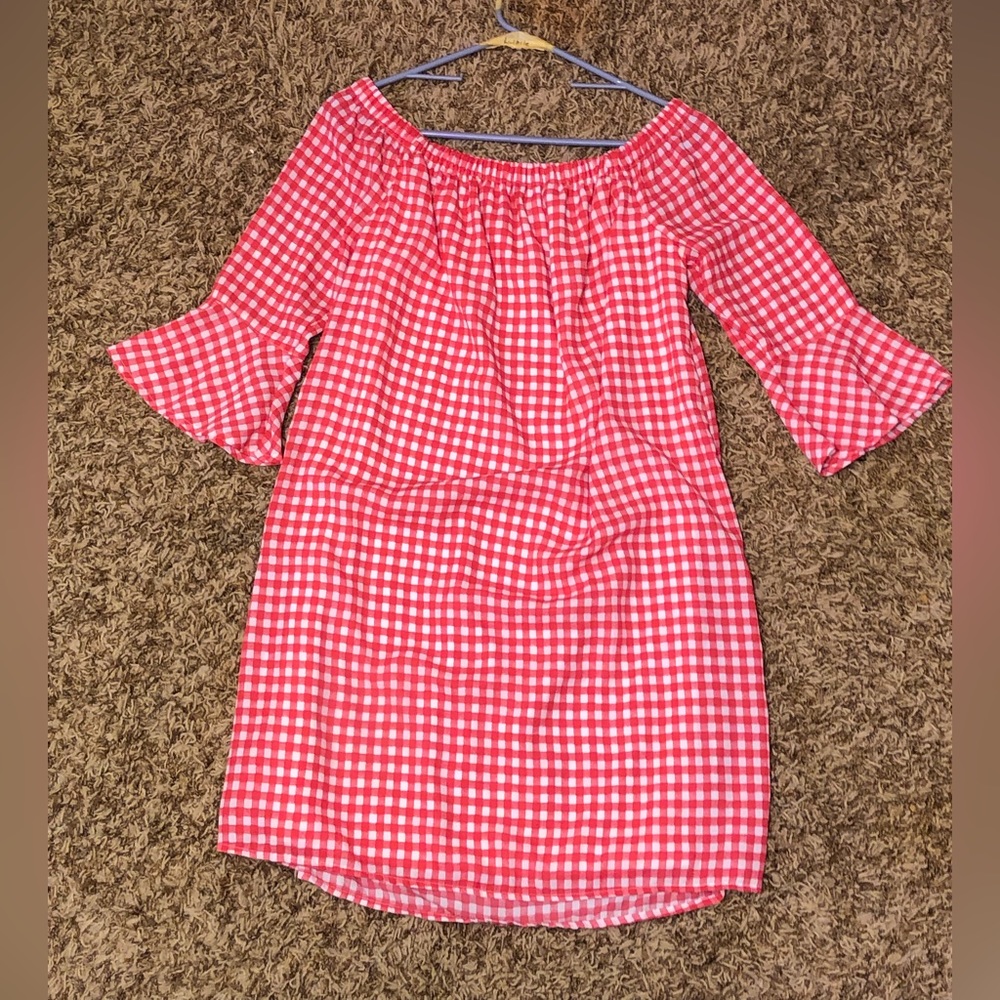 plaid picnic table dress flowy design ruffle at sleeve super cute